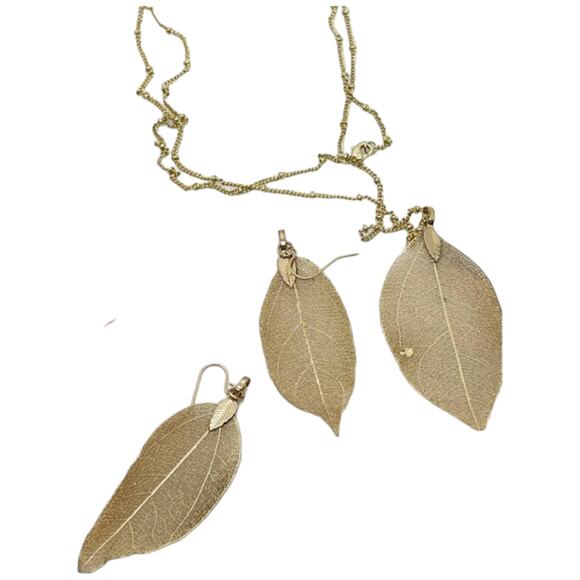 Gold tone Leaf Necklace & Earring Jewelry Set Elegant Nature-Inspired Design - Picture 7 of 10